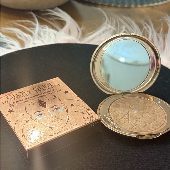 Charlotte Tilbury Eyeshadow Palette, Highlighters, Peach Lip, and Bronze Glow - Picture 9 of 9